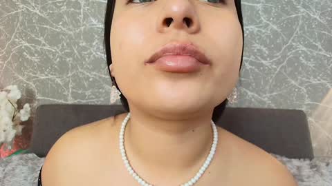 Mia Roux online show from January 25, 2025, 7:07 pm