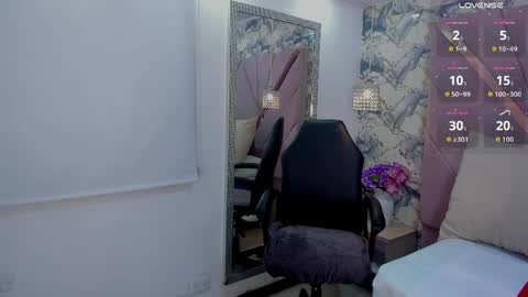 Mia online show from May 29, 2026, 6:22 am