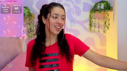 Snapshot of mia_scarlet7 chatting on July 2, 2026, 1:17 pm Mia . online show from July 2, 2026, 1:17 pm