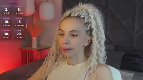 Mia online show from January 13, 2026, 6:08 am