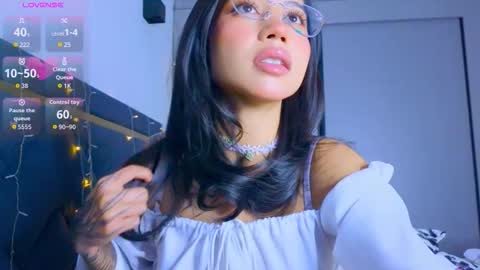 Mia online show from January 8, 2026, 1:24 pm