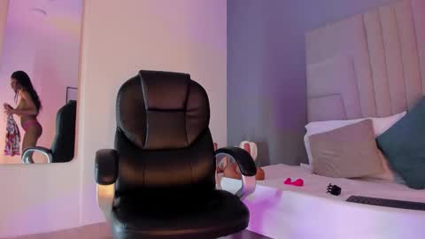 Snapshot of mia_smith_x chatting on September 9, 2025, 8:30 pm mia_smith_x online show from September 9, 2025, 8:30 pm