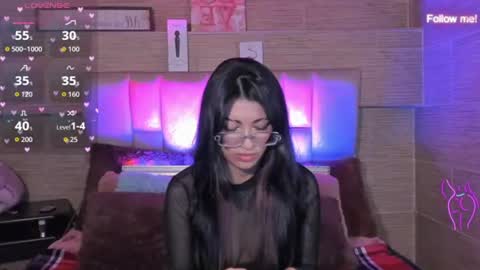 Mia online show from July 7, 2026, 12:13 am