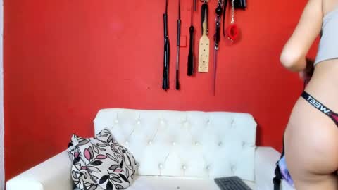 Snapshot of mia_sophiia chatting on February 27, 2025, 5:02 am Mia sophiia online show from February 27, 2025, 5:02 am