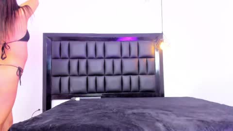Snapshot of mia_sophiia chatting on September 24, 2025, 5:55 am Mia sophiia online show from September 24, 2025, 5:55 am