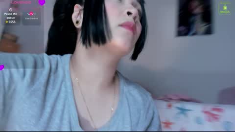 Mia  online show from September 30, 2025, 12:48 am