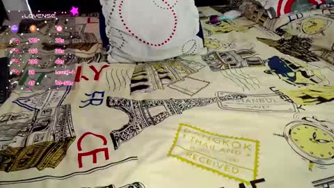 Mia online show from December 9, 2024, 6:35 pm