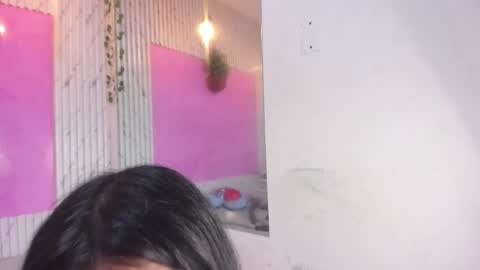 Mia online show from April 11, 2026, 7:45 am