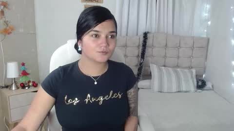 Mia  online show from January 11, 2026, 3:55 am