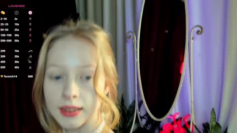 Snapshot of mia_vebes chatting on January 11, 2025, 12:01 am Mia online show from January 11, 2025, 12:01 am