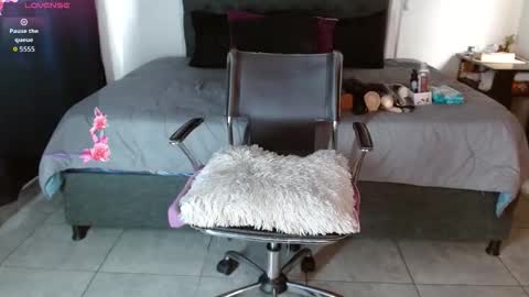 MIA  online show from September 27, 2025, 2:11 pm