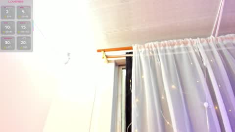 mia_vitaler online show from November 20, 2025, 8:30 pm