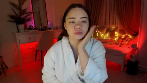 VixenMia online show from February 17, 2025, 3:36 am