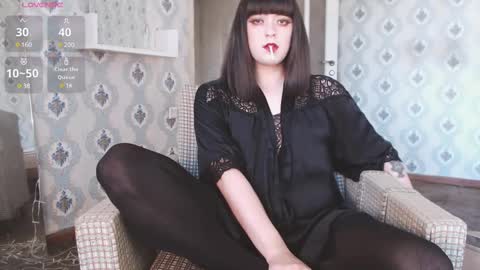 mia_wallase online show from March 7, 2025, 2:12 pm