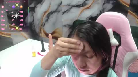 mia_wetts online show from October 11, 2025, 12:04 pm