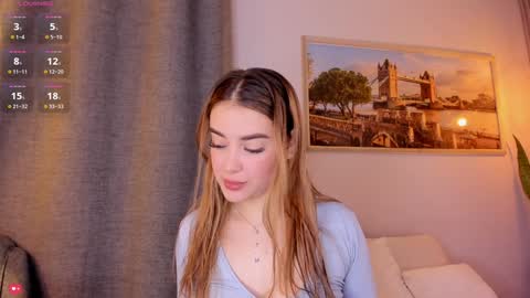 Snapshot of mia_white11 chatting on January 30, 2025, 12:27 pm Mia White online show from January 30, 2025, 12:27 pm