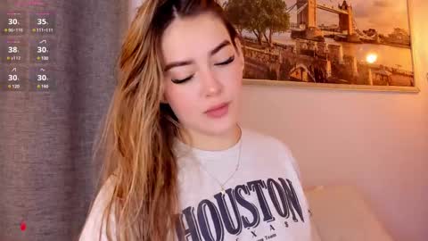 Snapshot of mia_white11 chatting on March 8, 2025, 12:30 pm Mia White online show from March 8, 2025, 12:30 pm