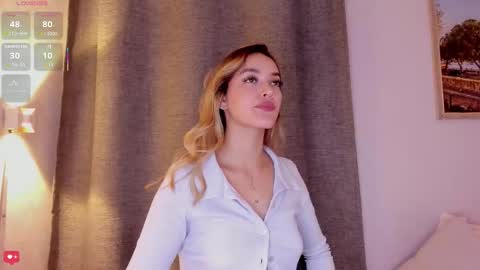 Snapshot of mia_white11 chatting on November 12, 2025, 1:33 pm Mia White online show from November 12, 2025, 1:33 pm