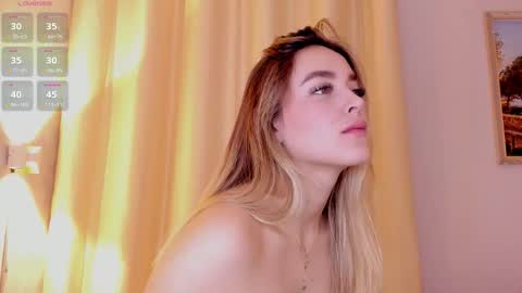 Mia White  online show from March 9, 2026, 1:15 pm