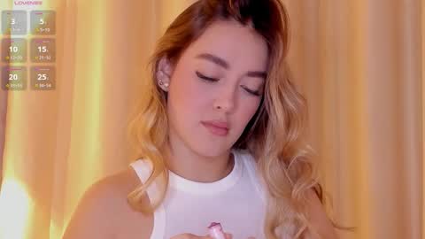 Mia White  online show from March 13, 2026, 1:07 pm