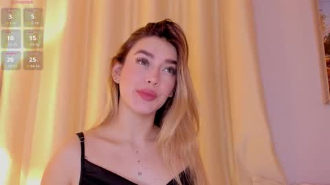 Mia White  online show from March 20, 2026, 12:54 pm