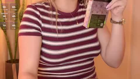 Mia White  online show from May 29, 2026, 1:31 pm