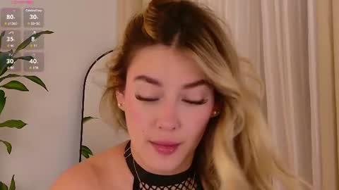 Mia White  online show from July 6, 2026, 2:36 pm
