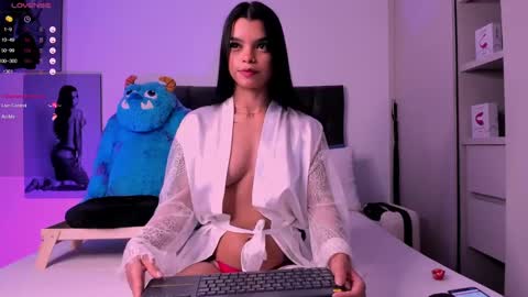    online show from December 21, 2024, 1:36 am