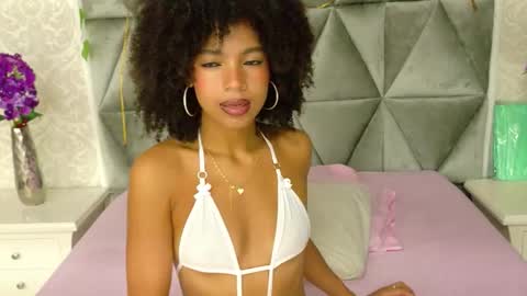 Snapshot of miaa_grace_ chatting on February 2, 2026, 12:59 pm MIIA online show from February 2, 2026, 12:59 pm