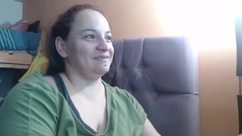Snapshot of miaabrownn chatting on December 12, 2024, 9:48 pm MIA online show from December 12, 2024, 9:48 pm