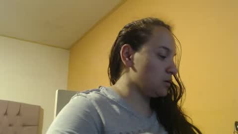 Snapshot of miaabrownn chatting on February 9, 2025, 1:00 am MIA online show from February 9, 2025, 1:00 am