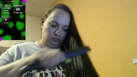 Snapshot of miaabrownn chatting on February 20, 2025, 7:52 pm MIA online show from February 20, 2025, 7:52 pm