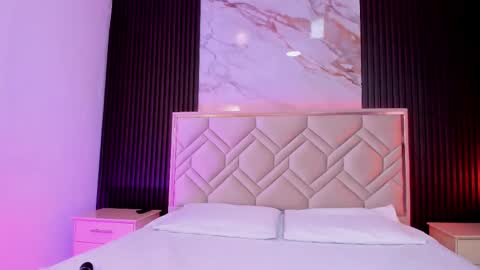 Miaa Farrel online show from September 8, 2025, 7:13 pm