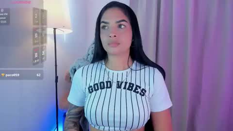 Mia online show from October 27, 2025, 8:46 pm