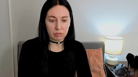 Mia online show from March 12, 2026, 4:24 pm