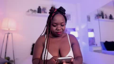 Snapshot of miaarossee chatting on February 19, 2026, 11:06 am Mia Rosse online show from February 19, 2026, 11:06 am