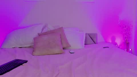 Snapshot of miaasummeer chatting on May 22, 2026, 12:22 pm MiaaSummeer online show from May 22, 2026, 12:22 pm