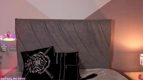 miablack_k online show from October 11, 2025, 9:13 pm