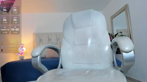 Snapshot of miabrunette23 chatting on December 14, 2024, 4:09 pm MIA online show from December 14, 2024, 4:09 pm