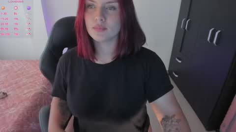 Snapshot of miacavalli_ chatting on February 25, 2026, 3:10 pm Mia online show from February 25, 2026, 3:10 pm