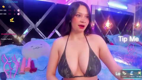 Snapshot of miacharloth chatting on September 30, 2025, 2:27 am Mia online show from September 30, 2025, 2:27 am