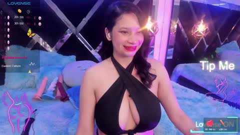 Snapshot of miacharloth chatting on October 25, 2025, 3:36 am Mia online show from October 25, 2025, 3:36 am