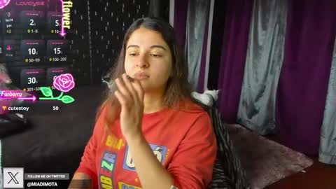 Snapshot of miadimota chatting on February 21, 2026, 4:52 pm Mia online show from February 21, 2026, 4:52 pm