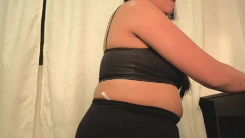 Snapshot of miafix chatting on April 21, 2026, 1:42 am Mia Carter Schedule 800 - 1430 gtm-5 online show from April 21, 2026, 1:42 am