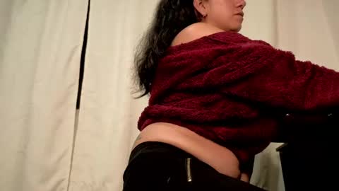 Snapshot of miafix chatting on April 30, 2026, 2:07 am Mia Carter Schedule 800 - 1430 gtm-5 online show from April 30, 2026, 2:07 am