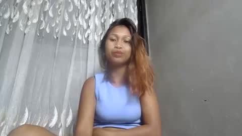 miah_land online show from December 18, 2025, 5:19 pm