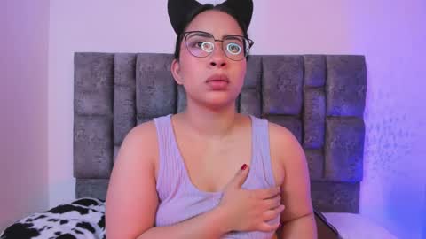 miah new independent model acount online show from November 5, 2025, 1:38 am