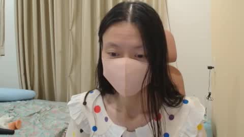 miahchan68 online show from January 15, 2026, 5:49 pm