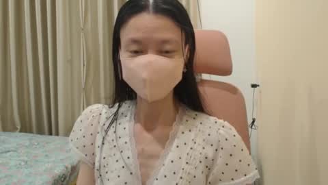 miahchan68 online show from February 15, 2026, 2:47 pm