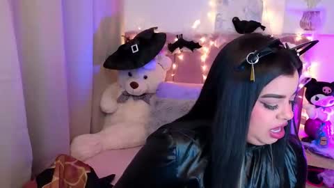 Miah Joness online show from October 31, 2025, 2:12 am